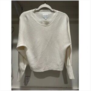 Pink Rose Raglan Sleeve Semi-Cropped Sweater in White‎ Size Medium